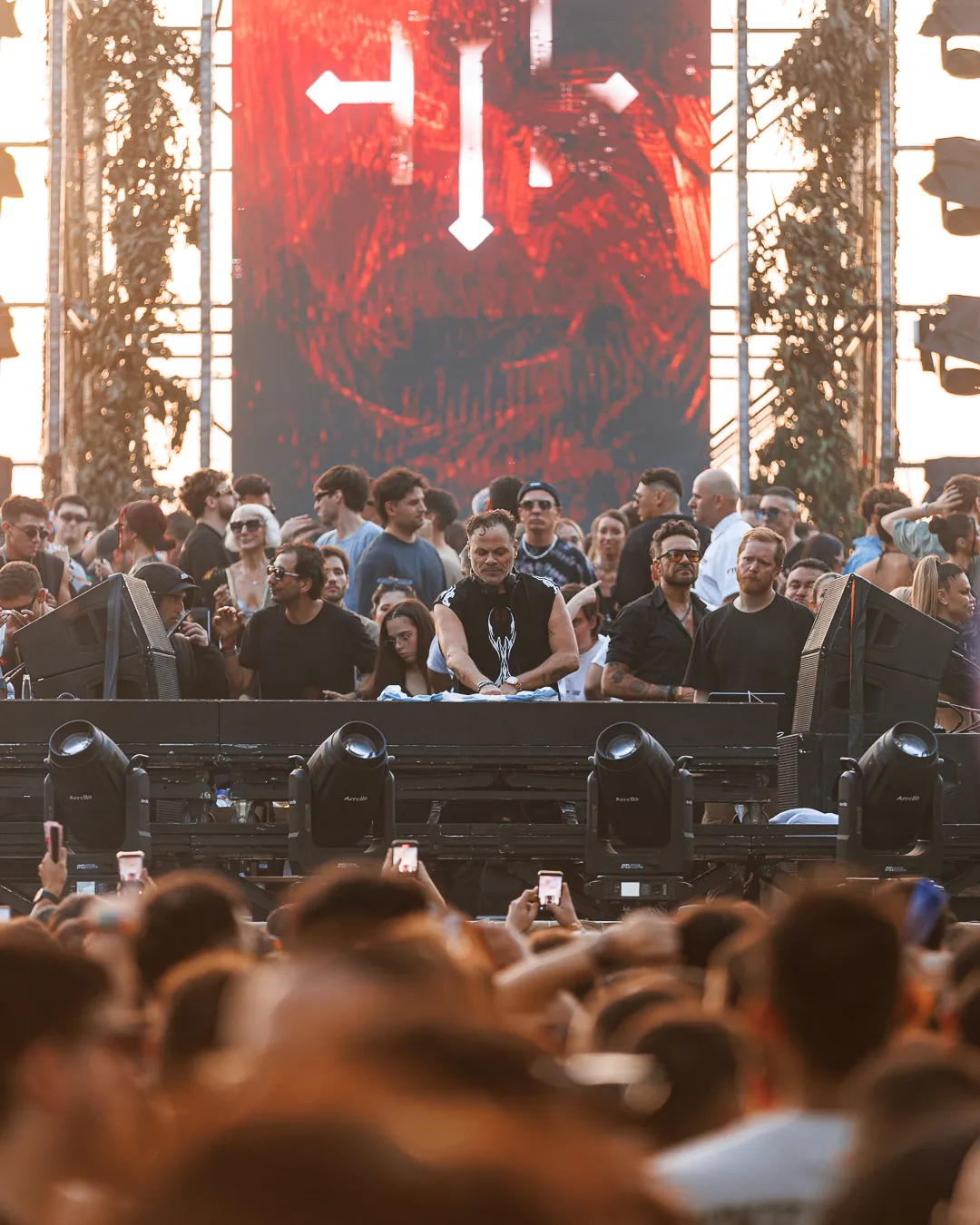 MRAK showcasing CAPITALIST